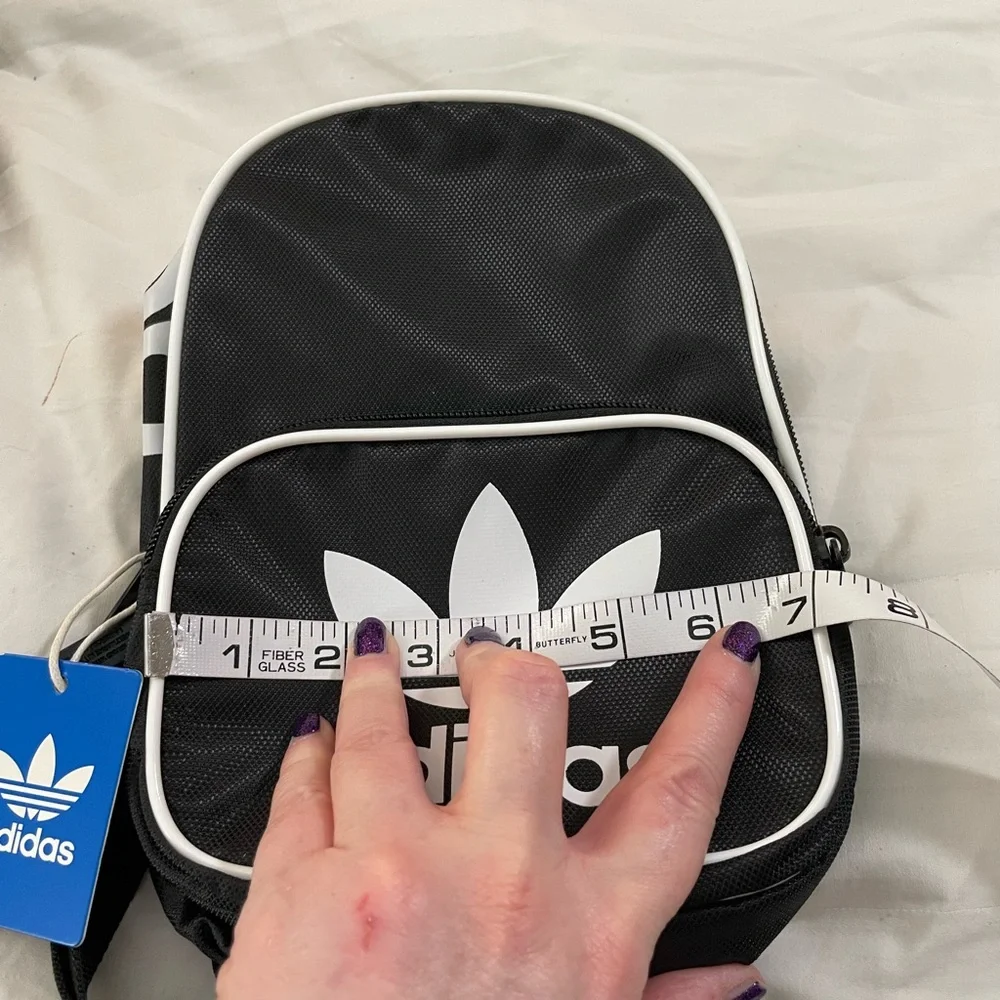 RESERVED 🚨Adidas ORIGINALS SANTIAGO MINI BACKPACK small black white pocket - Picture 16 of 16